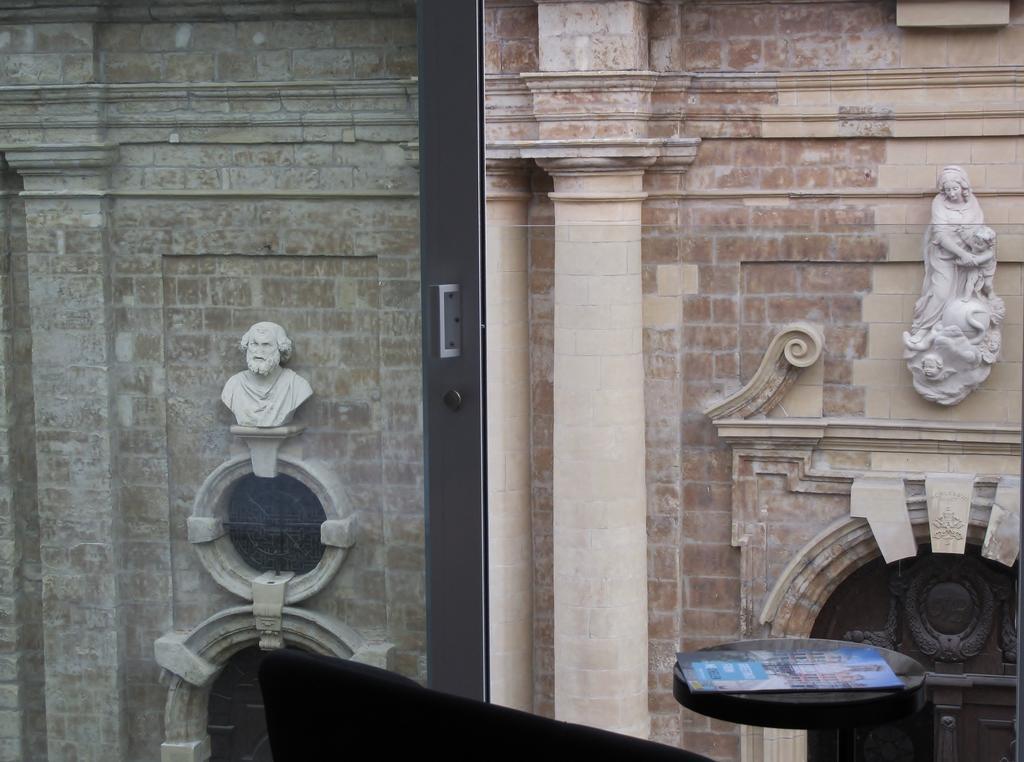 Hotel Muske Pitter Mechelen Rum bild